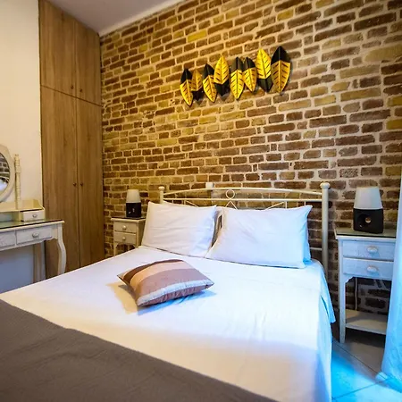 Luna No3 * Corfu (city)