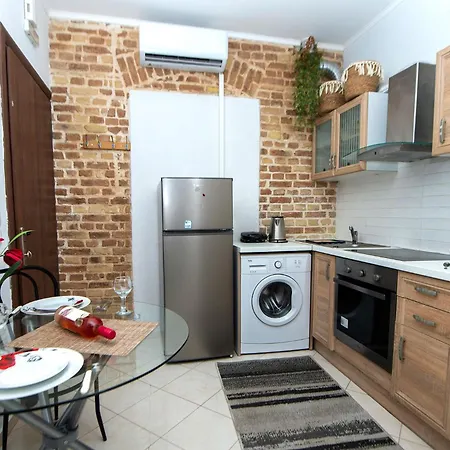 Luna No3 Apartment